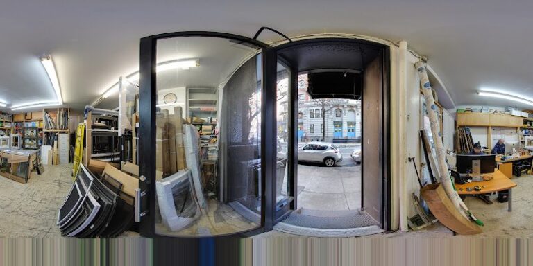 33260 sunny windows 768x384