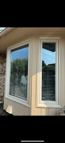 34210 windows of austin 1