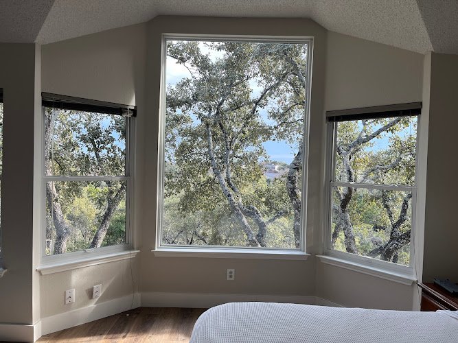 34213 showroom windows doors of austin 1