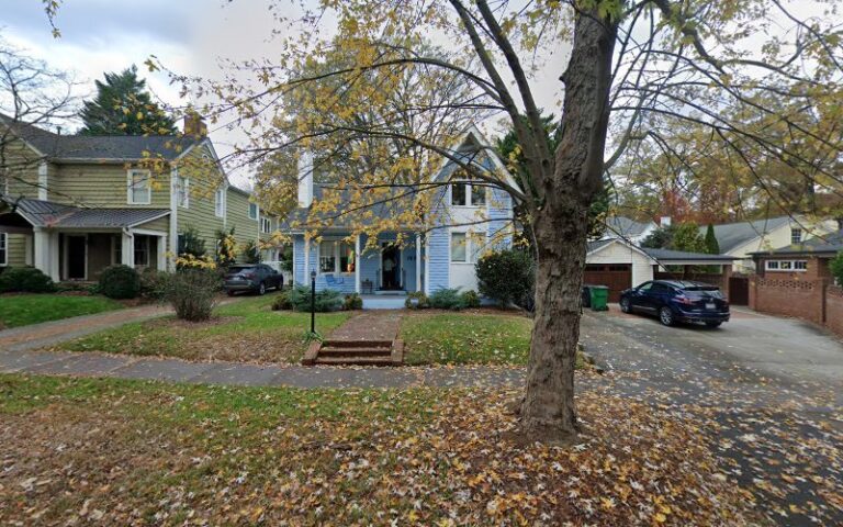 34691 gorilla window 768x480