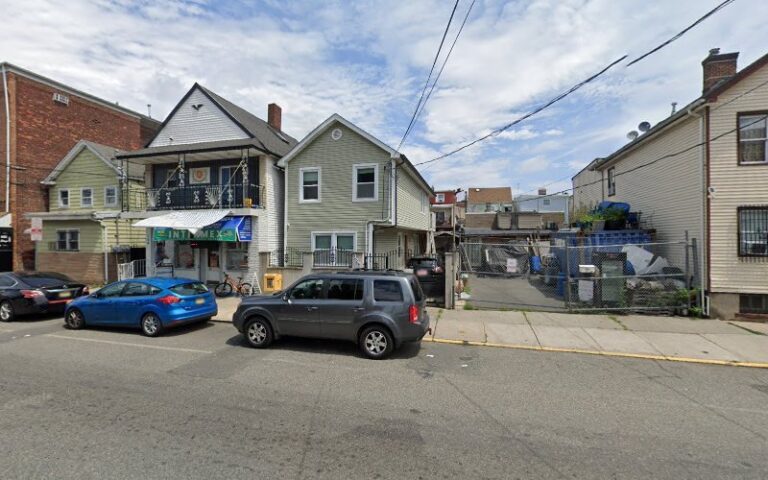 3512 elis gutter services 1 768x480