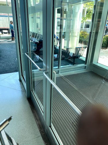 35268 best offer glass llc 1