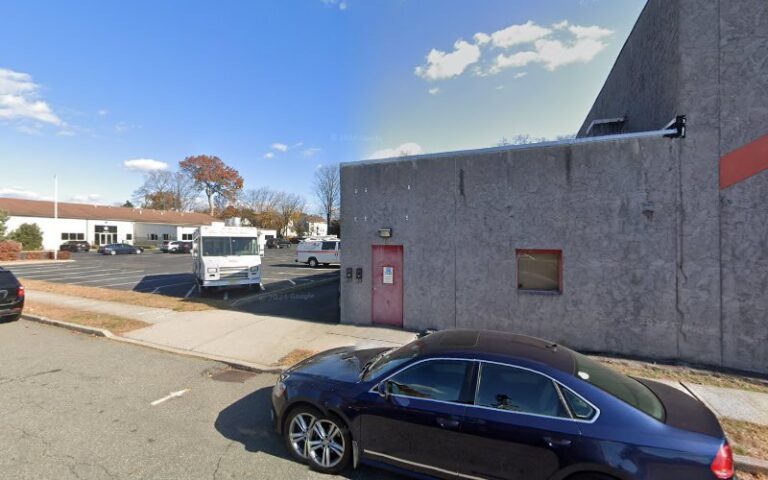 39502 edwards platt deely 1 768x480