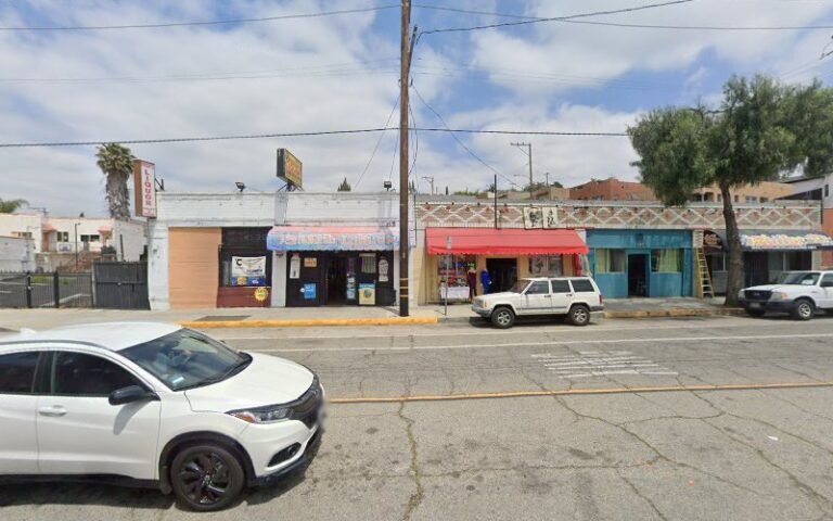 40684 robbins upholstery care 768x480