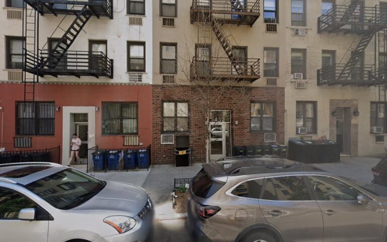 43818 amazonico oriental rug cleaning 768x480