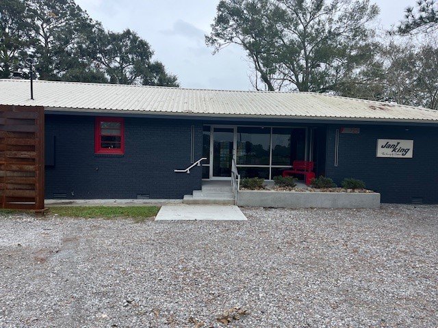 44020 jani king of lafayette 1