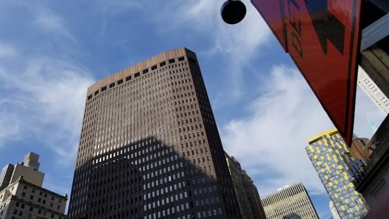 44222 hunter roberts construction group 1 768x432