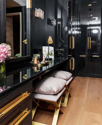 45481 parlor interiors 1