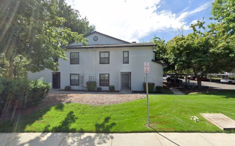 45592 monica macha design 768x480