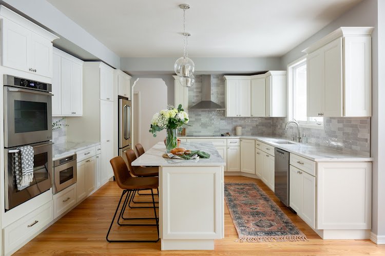 46249 aurora interiors 1