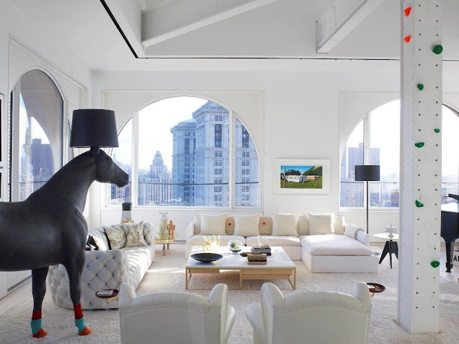 46623 ghislaine vinas llc 1