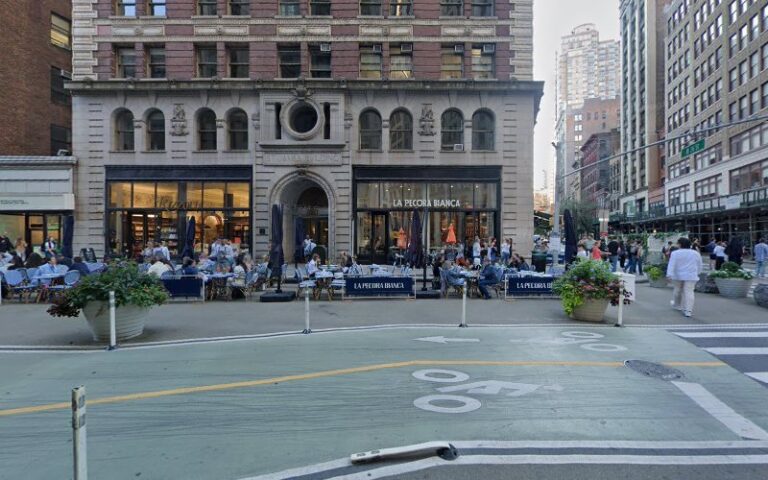 46719 bachman brown design 768x480