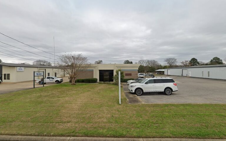 46878 crystal walker interiors 768x480