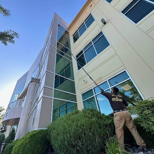 4758 m2 window cleaning sparks 1