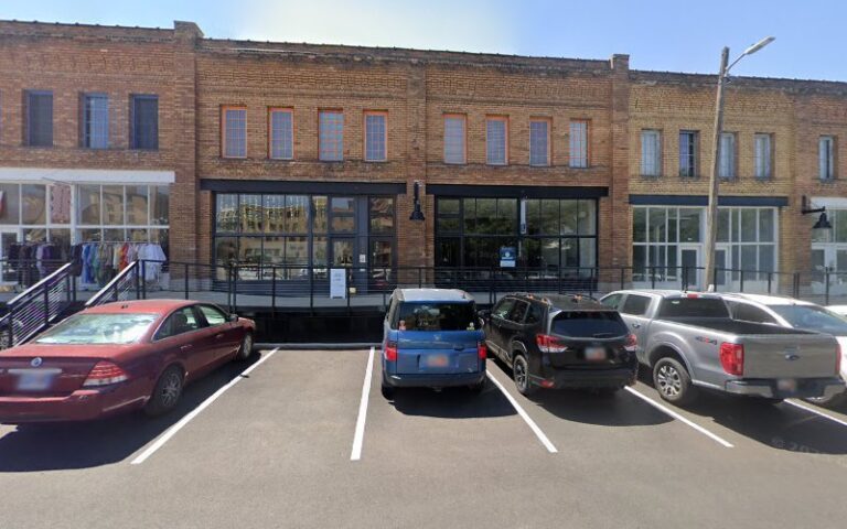 47820 jeff landry design 768x480