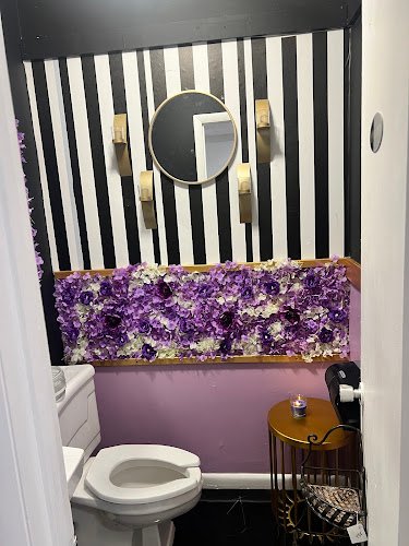 47923 perfect reflections interior design studio 1