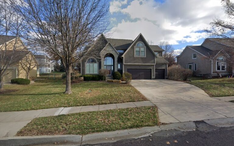 48197 willow tree interiors 1 768x480