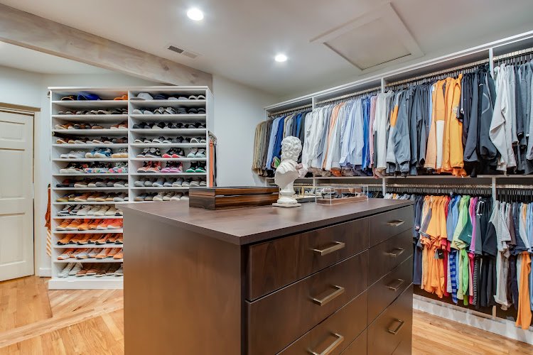 48441 closets by mckenry 1