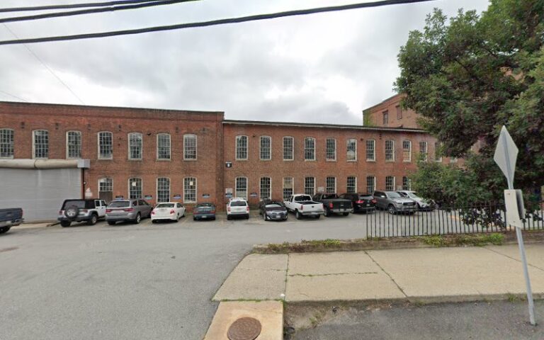 48525 thompson regal interiors 768x480