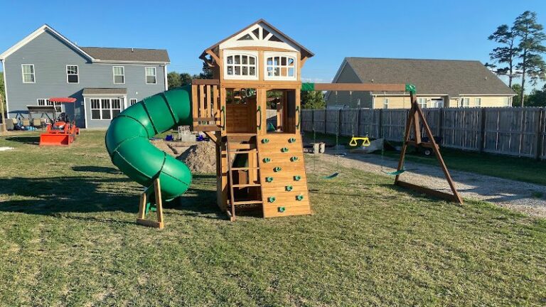 49932 assembly guys 1 768x432