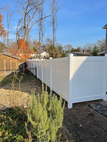 52686 flawless fence company 1