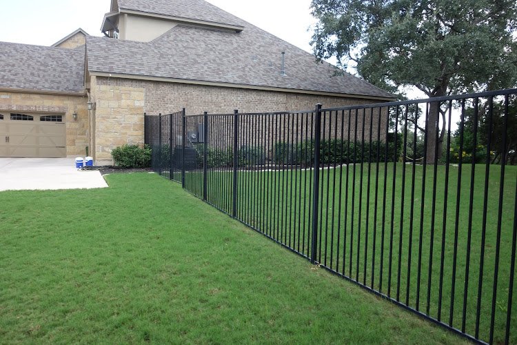 52718 alamo decks and fence 1