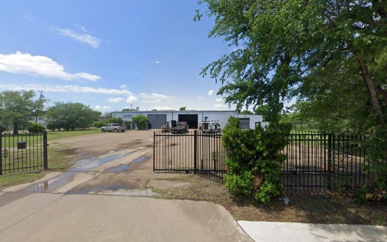 52950 raymond fence 768x480