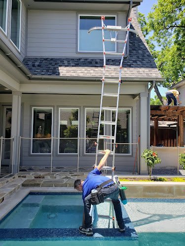 5297 window cleaner pros 1