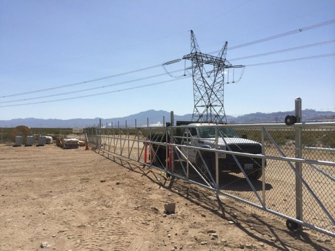 54450 red star fence las vegas 1