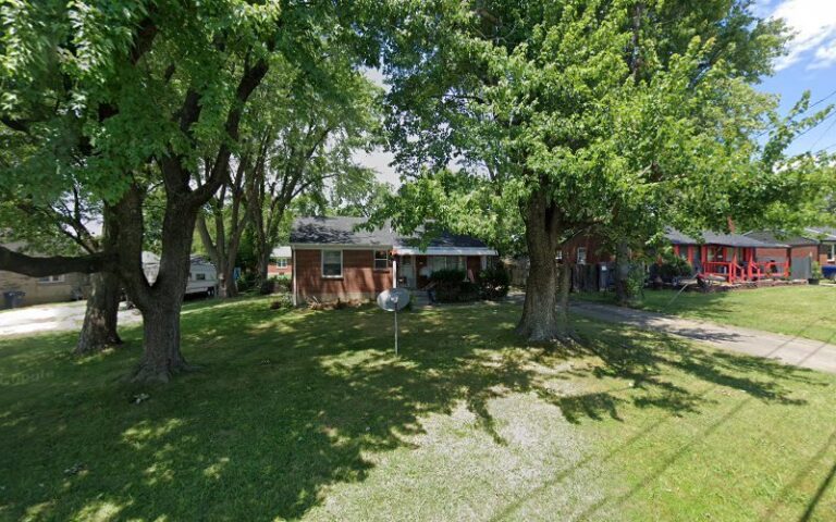 54899 louisville fence company 768x480