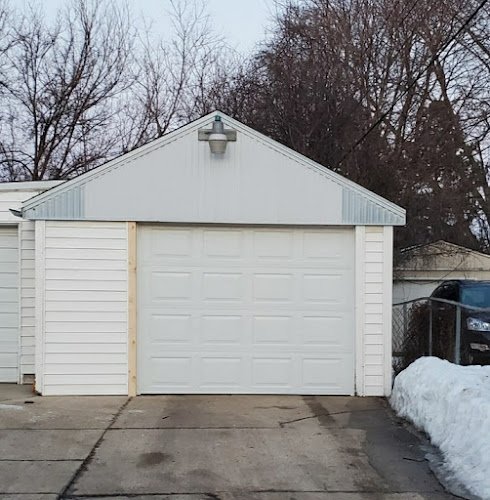 55267 advanced exteriors of wisconsin 1