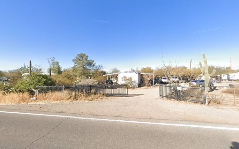 55374 celebrity fence vinyl inc chain link fences in tucson az wood fences in tucson az 768x480