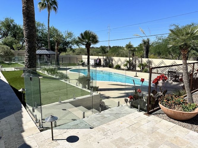 55400 arizona glass fencing 1