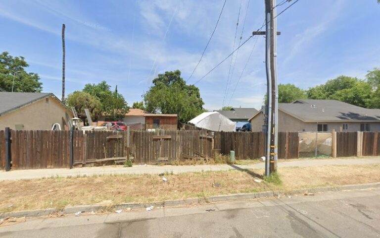 55510 a 1 fence lawn service 1 768x480