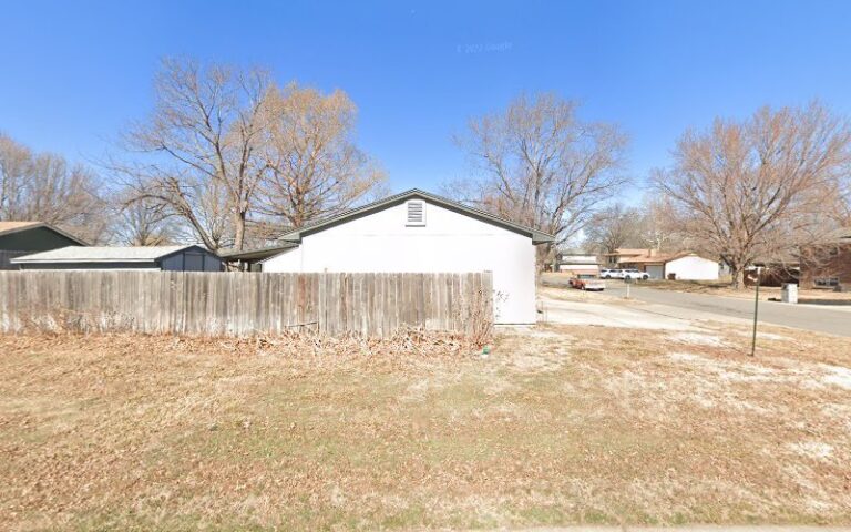 56974 priority fence 768x480