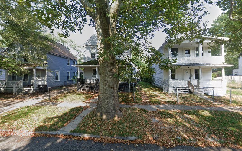 57200 cleveland decking 1