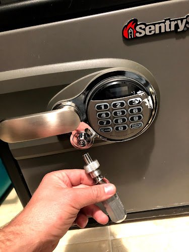 57709 best locksmith 1