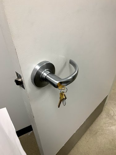 57835 modern lock security 1