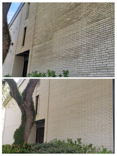 5820 hydro environmental solutions pressure washing and soft washing 1