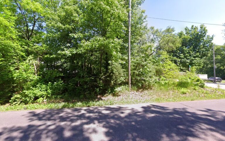 5903 iowa gutter cleaning 768x480