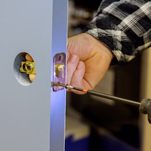 59033 rainbow locksmith ny