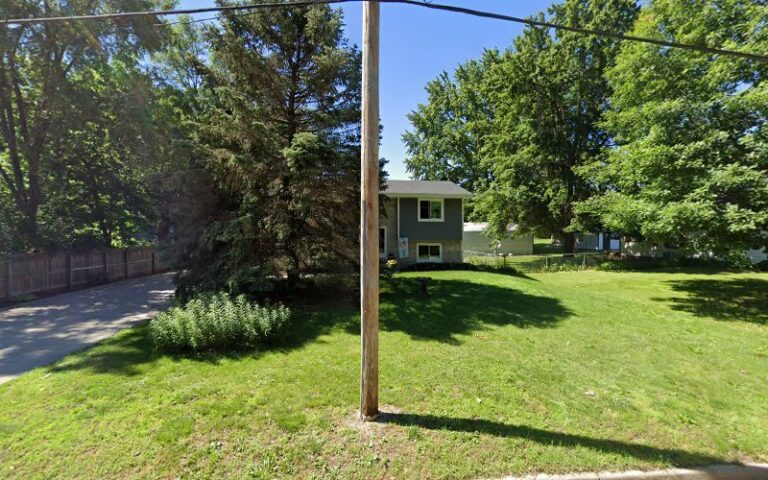 5906 professional gutter services of des moines 768x480