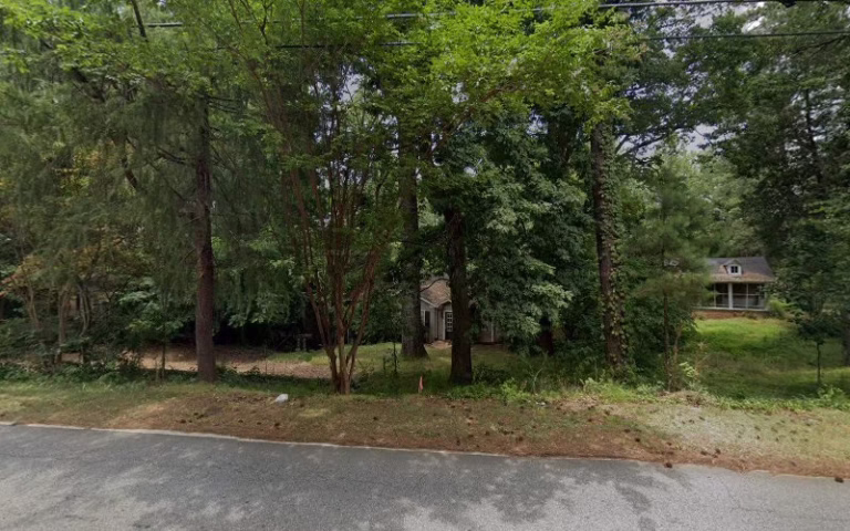 59981 hugos tree service 1 768x480