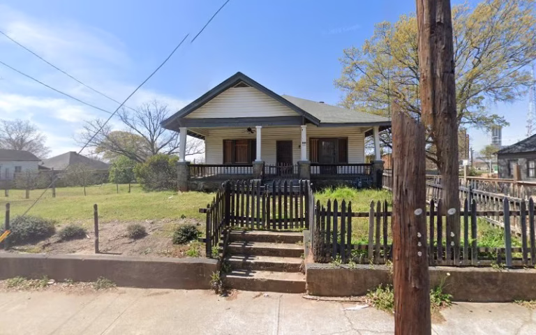 60062 elite tree services 768x480