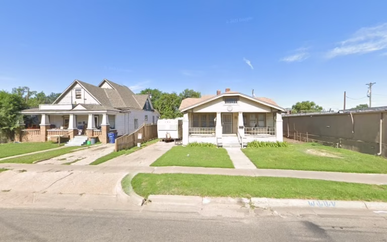 61855 chucks tree service 1 768x480