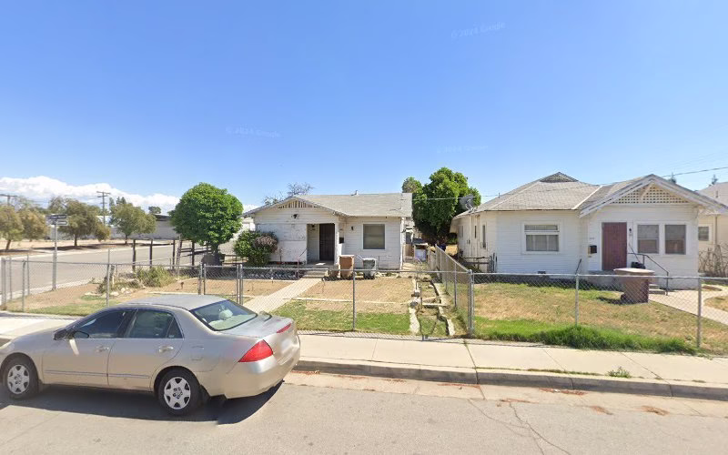 62040 jeffrey trees of bakersfield 1