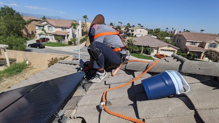 6225 affordable solar cleaning pros 1 768x432