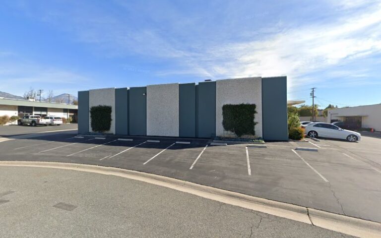 6231 edgewater rain gutter co 768x480