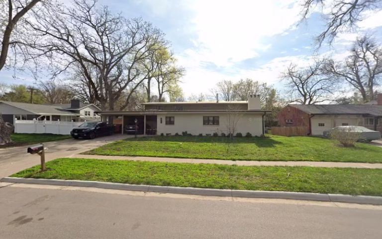 64223 frerichs tree service 768x480