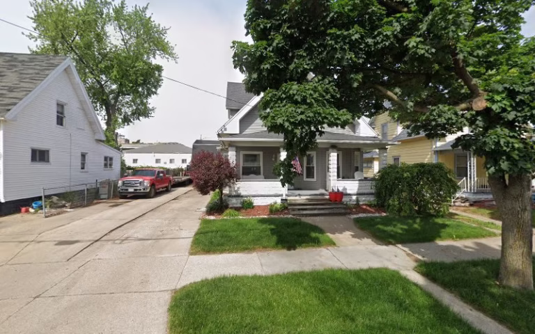 64555 jrs tree service 768x480